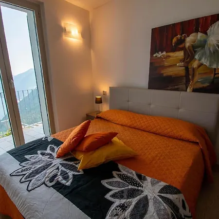 Mit Panaoramaterrasse Und Pool Apartment Parzanica